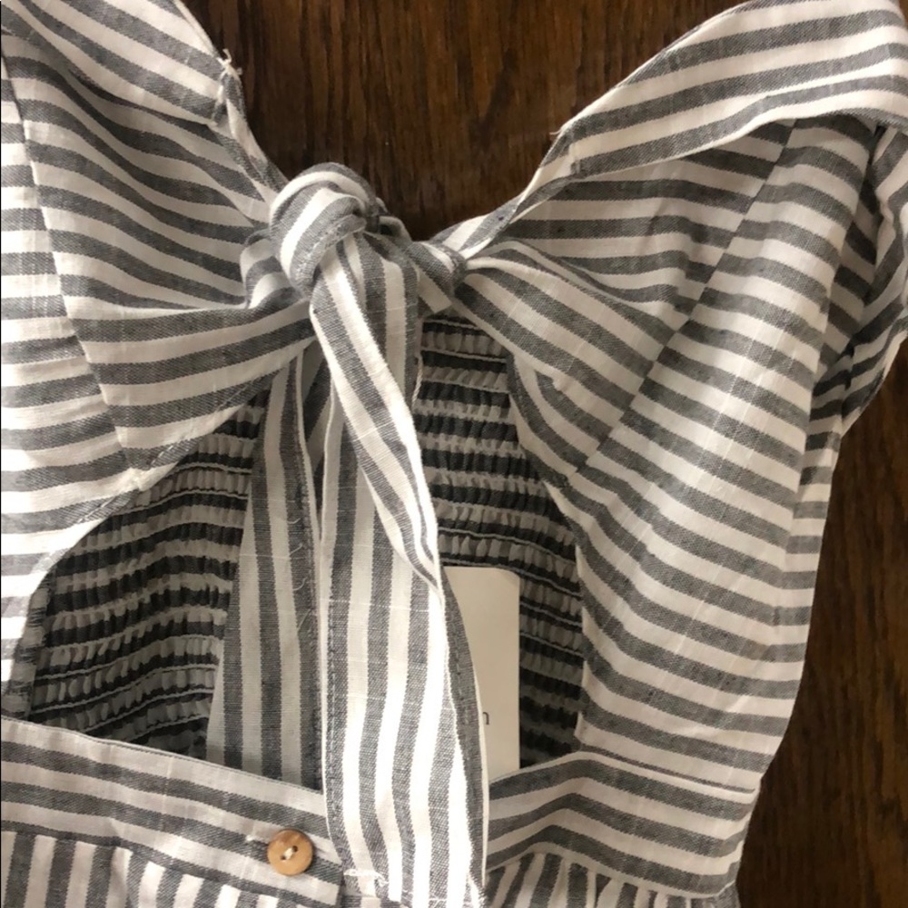 NEW Zaful Striped front knot cutout dress Medium - Picture 3 of 7